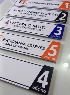 Señalética de oficinas Escribanía Esteves